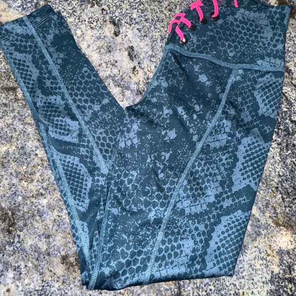 Zumba Fitness Athletic Shorts with Blue Snake Pattern and Pink Laces S - Picture 3 of 9